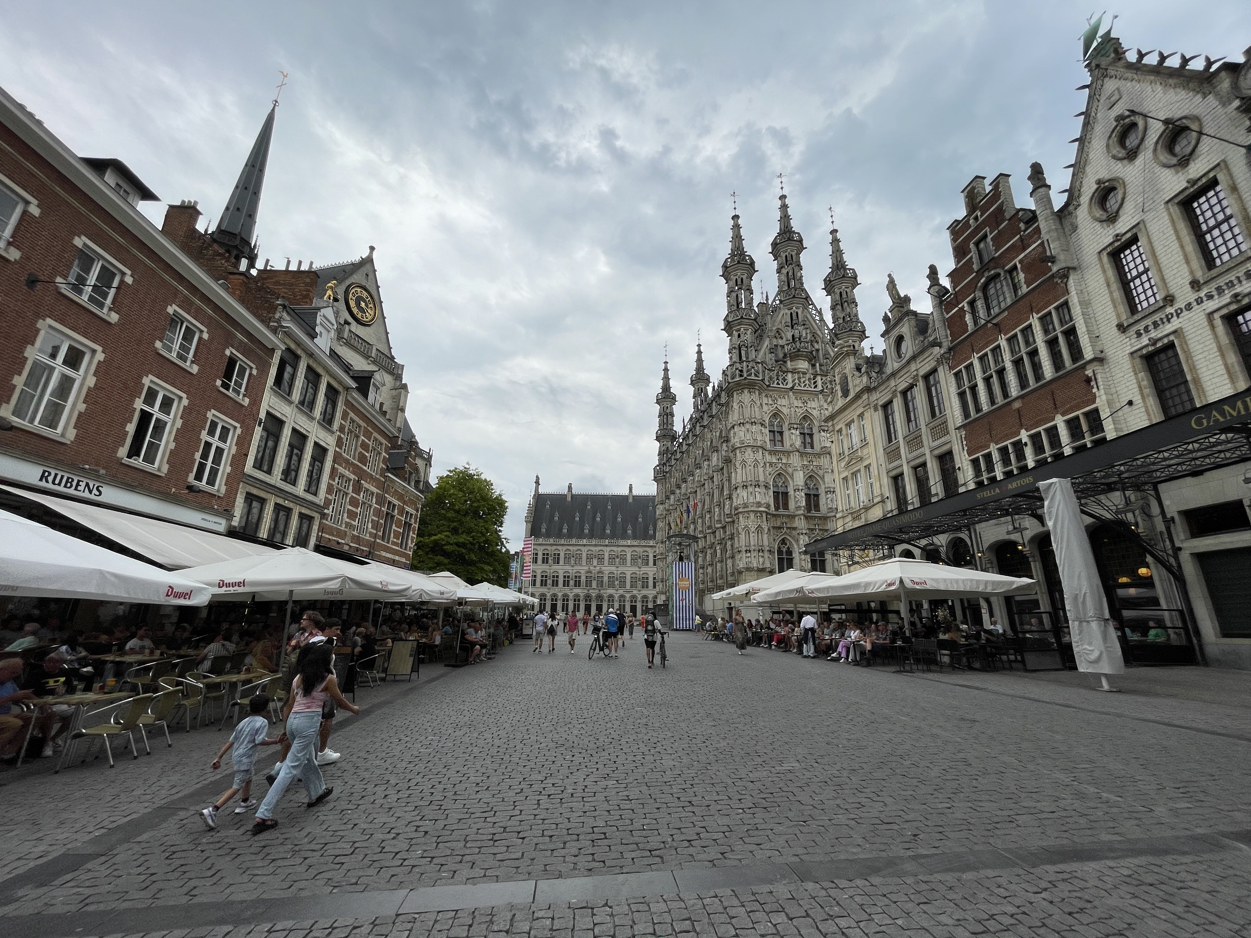 Grote Markt 11, 3000 Leuven, Belgium / 19-07-2025 16:16 / 31.71 °C en bewolkt / 25 m
