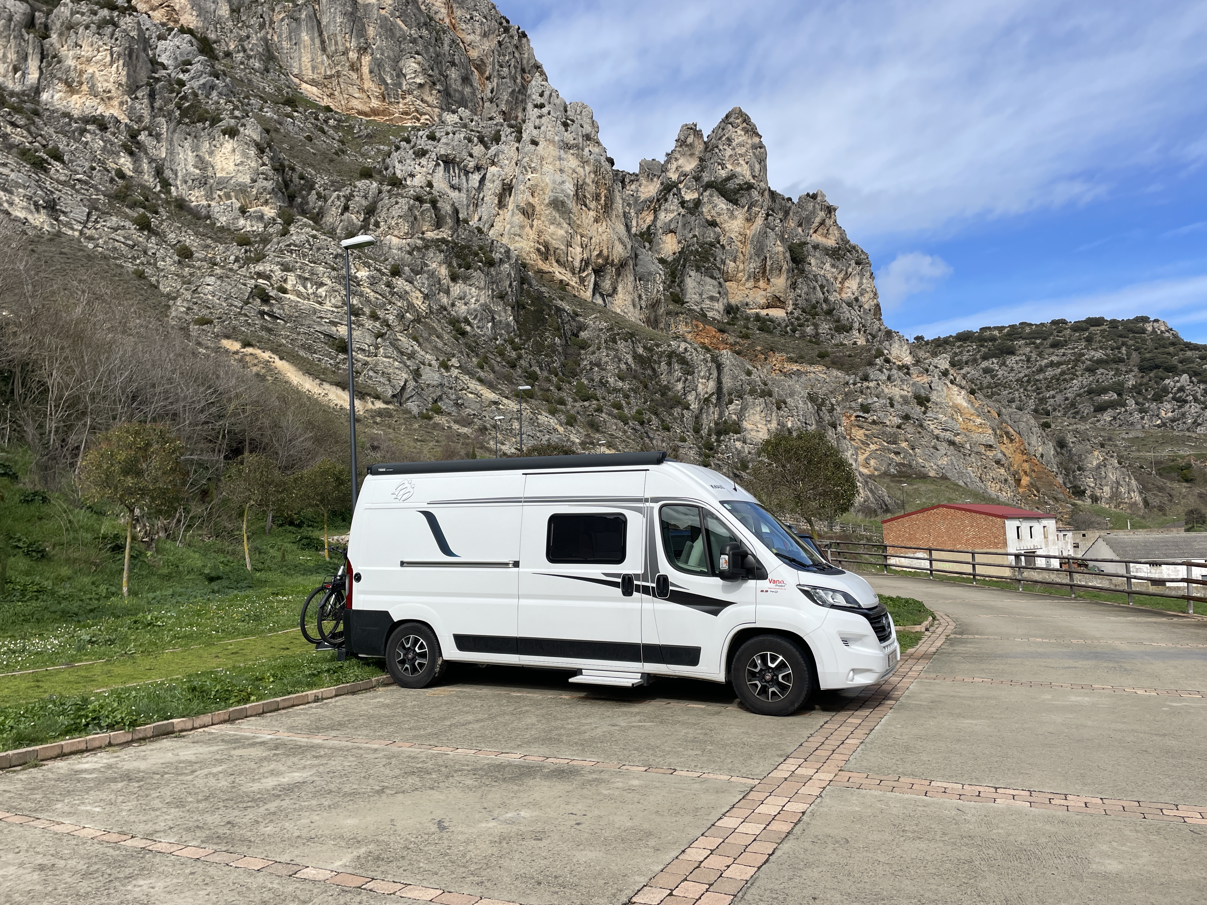 Calle Antecuvia, 27A, 09280 Pancorbo, Burgos, Spain / 03-03-2024 15:05 / 6.94 °C en bewolkt