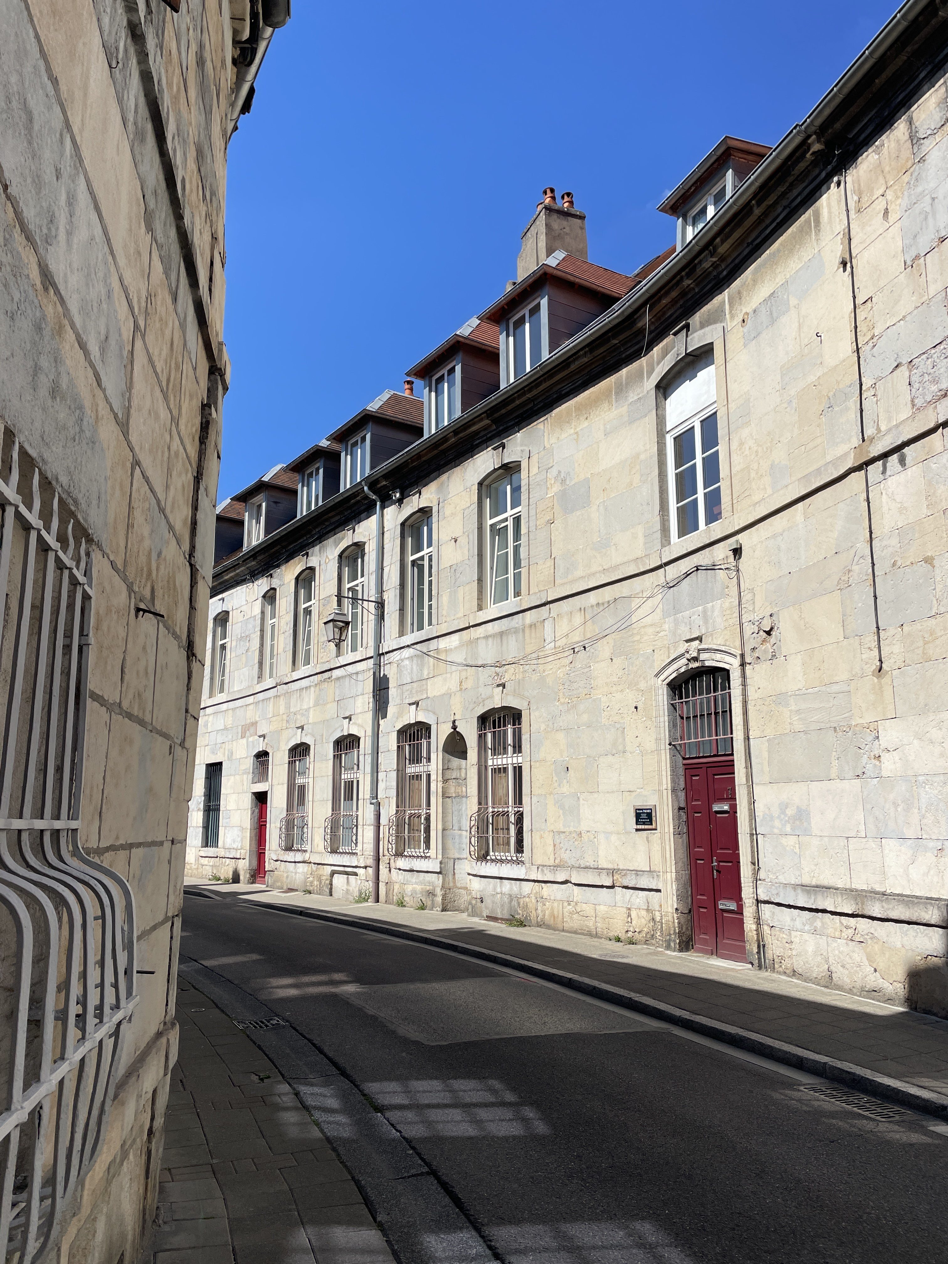 7bis Rue de Pontarlier, 25000 Besançon, France / 24-08-2025 14:35 / 23.59 °C en onbewolkt / 243 m