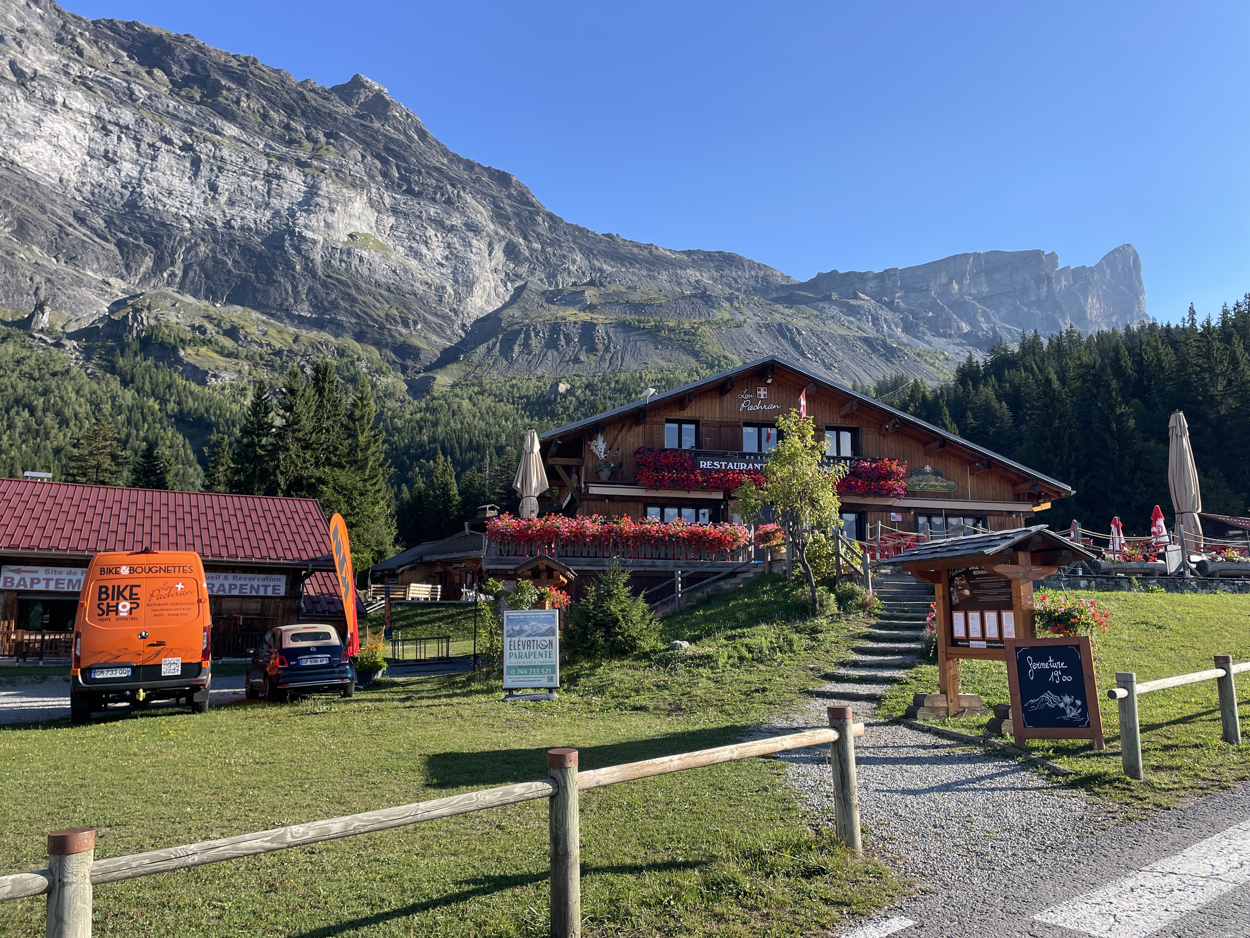 290 Rte de Plaine Joux, 74480 Passy, France / 26-08-2025 09:00 / 20.33 °C en onbewolkt / 1358 m