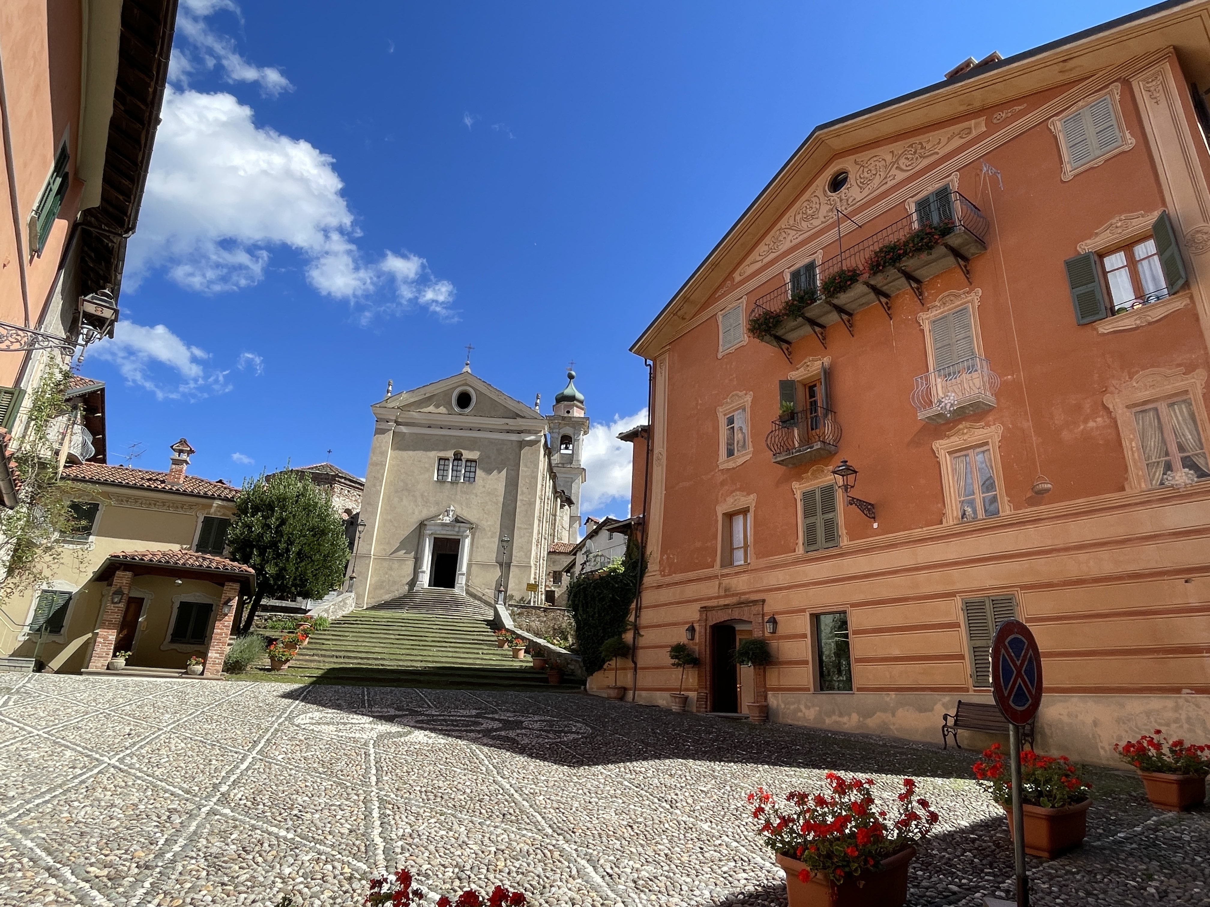 Via Cavour, 170, 12075 Garessio CN, Italy / 30-08-2025 14:51 / 21.86 °C en licht bewolkt / 616 m
