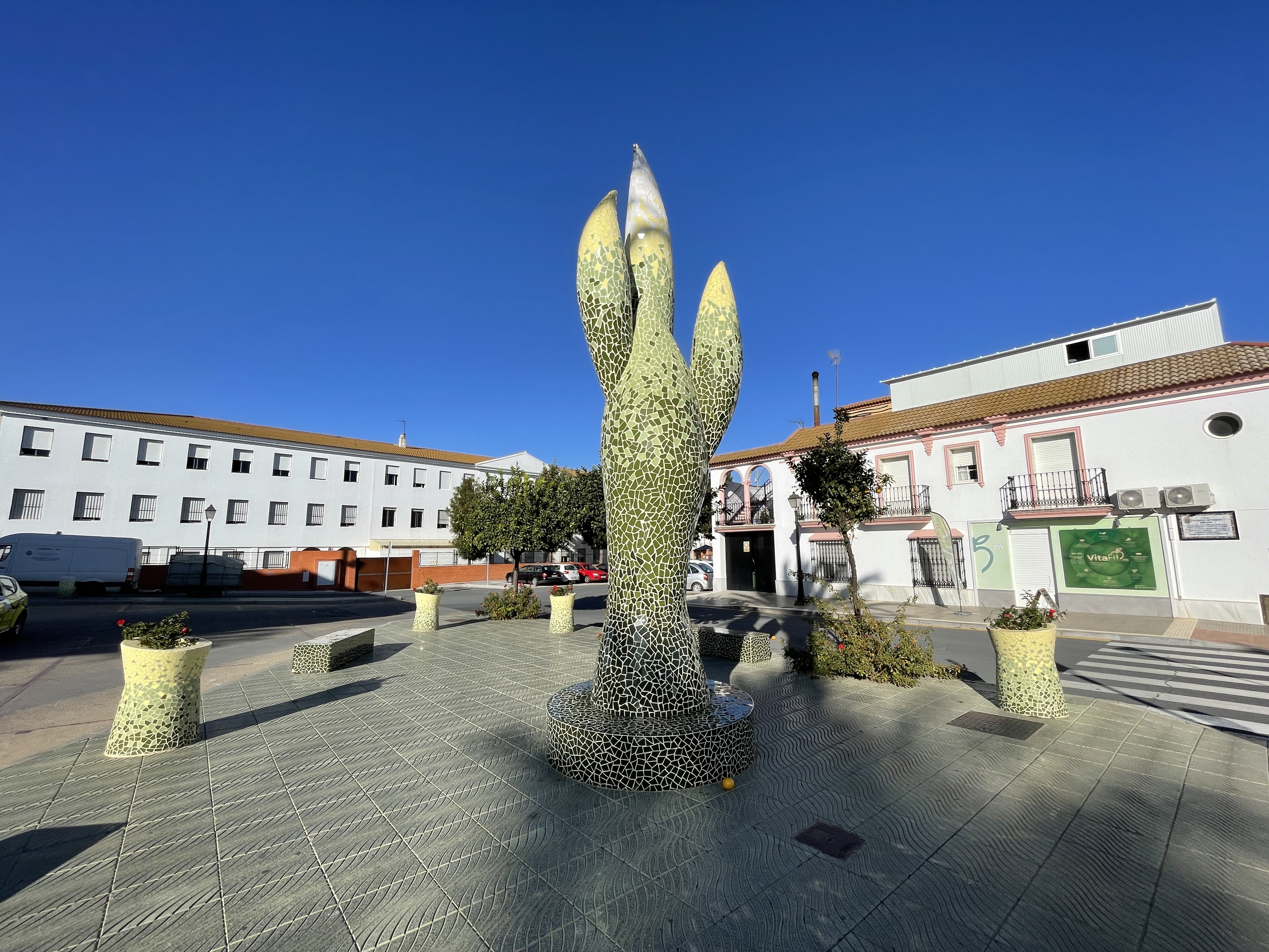 Plaza GaudÃ, Av. de América, 52, 21810 Palos de la Frontera, Huelva, Spain / 28-11-2022 15:38 / 18.93 °C en half bewolkt