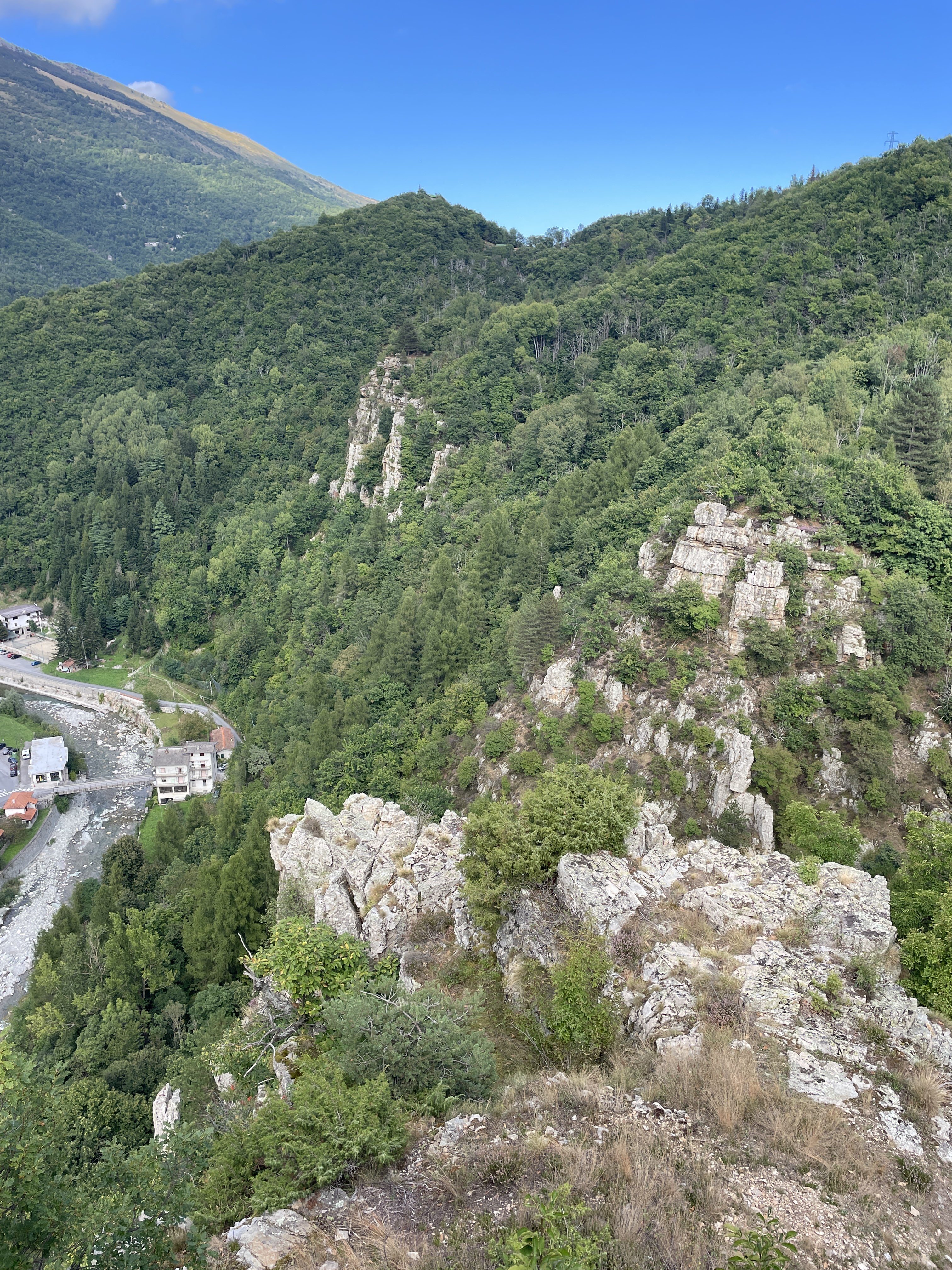 4WW7+58 Ormea, Province of Cuneo, Italy / 31-08-2025 16:34 / 18.17 °C en licht bewolkt / 857 m