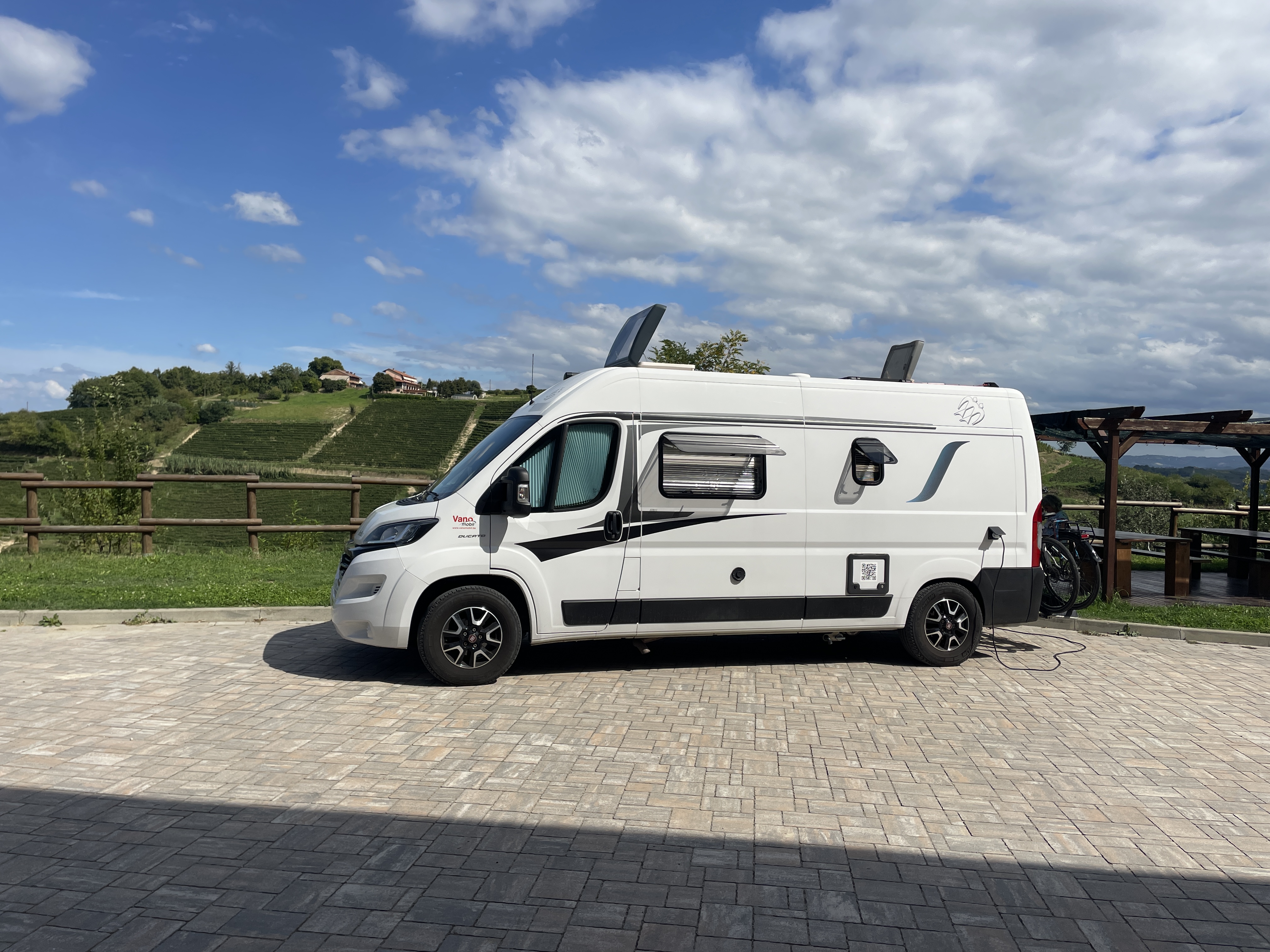 Valle Pozzo, 63, 12043 Canale CN, Italy / 04-09-2025 15:07 / 26.82 °C en half bewolkt / 274 m