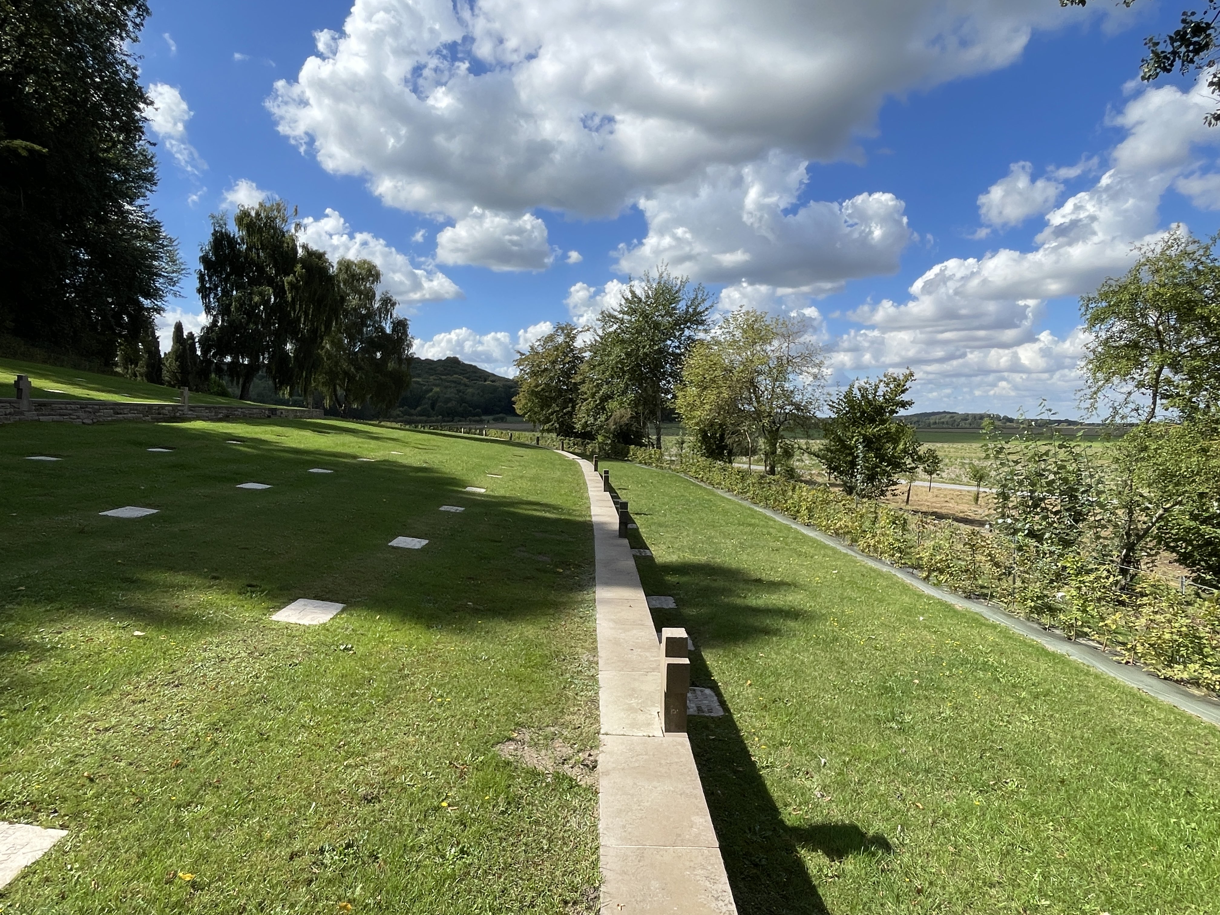 GRRG+F4 Montaigu, France / 09-09-2025 13:32 / 22.85 °C en licht bewolkt / 103 m