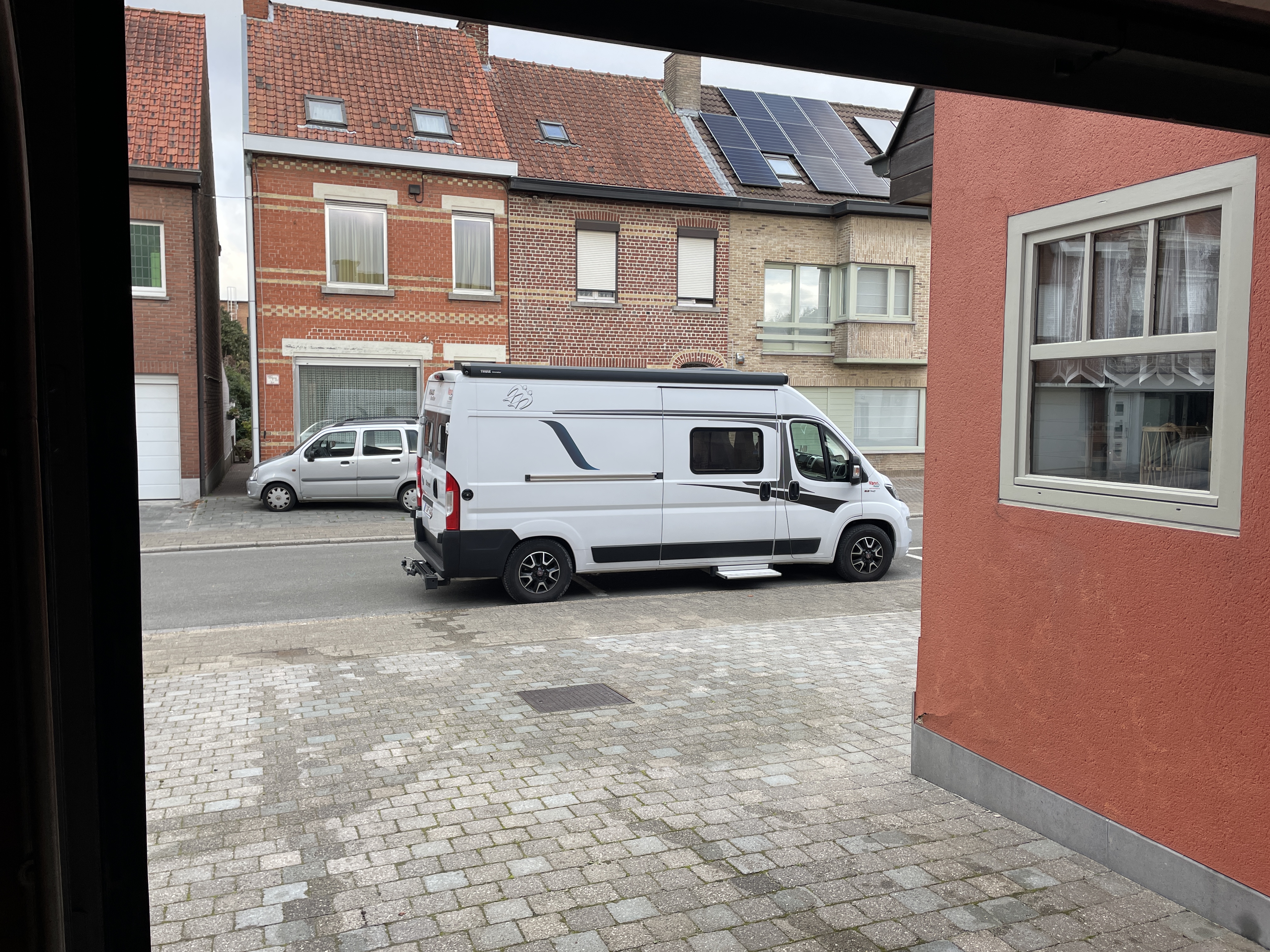 Wilgenstraat 81, 8800 Roeselare, Belgium / 13-10-2025 11:15 / 15.82 °C en bewolkt / 18 m