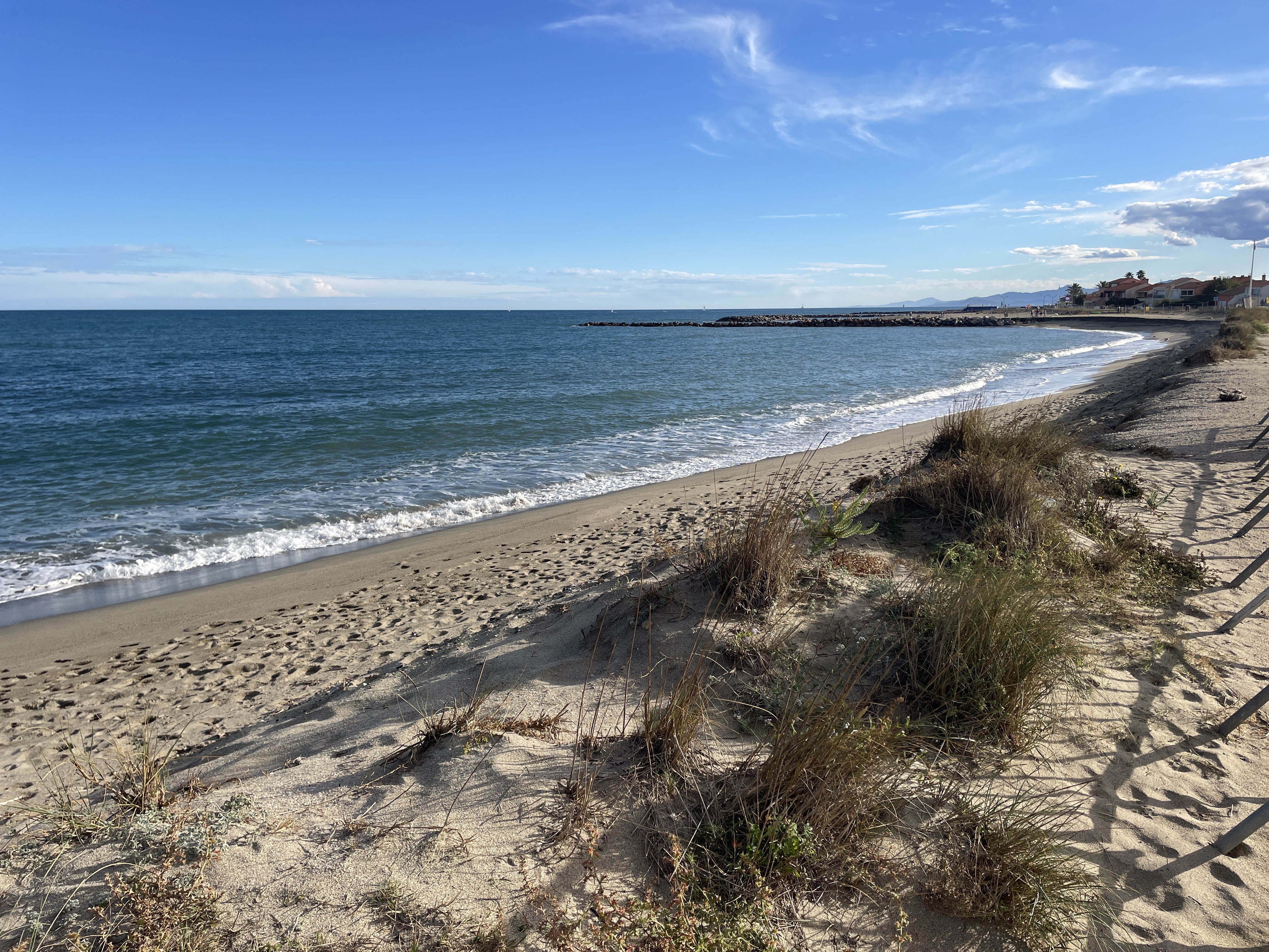 P2JP+QW Sainte-Marie-la-Mer, France / 16-11-2025 15:01 / 19.46 °C en half bewolkt / 6 m