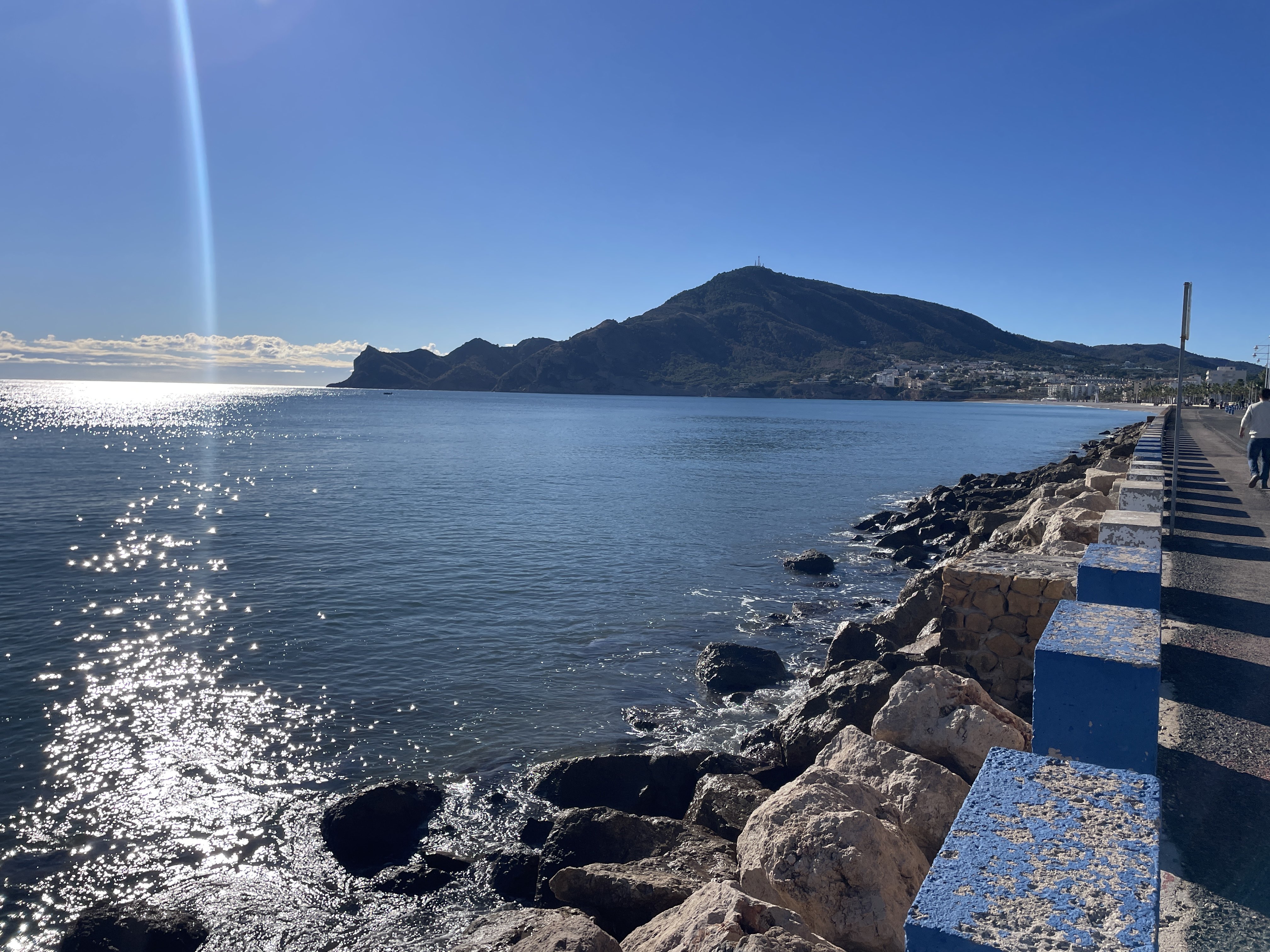 Carr. del Albir, 6, 03590, Alicante, Spain / 25-11-2025 10:51 / 16.39 °C en licht bewolkt / 9 m