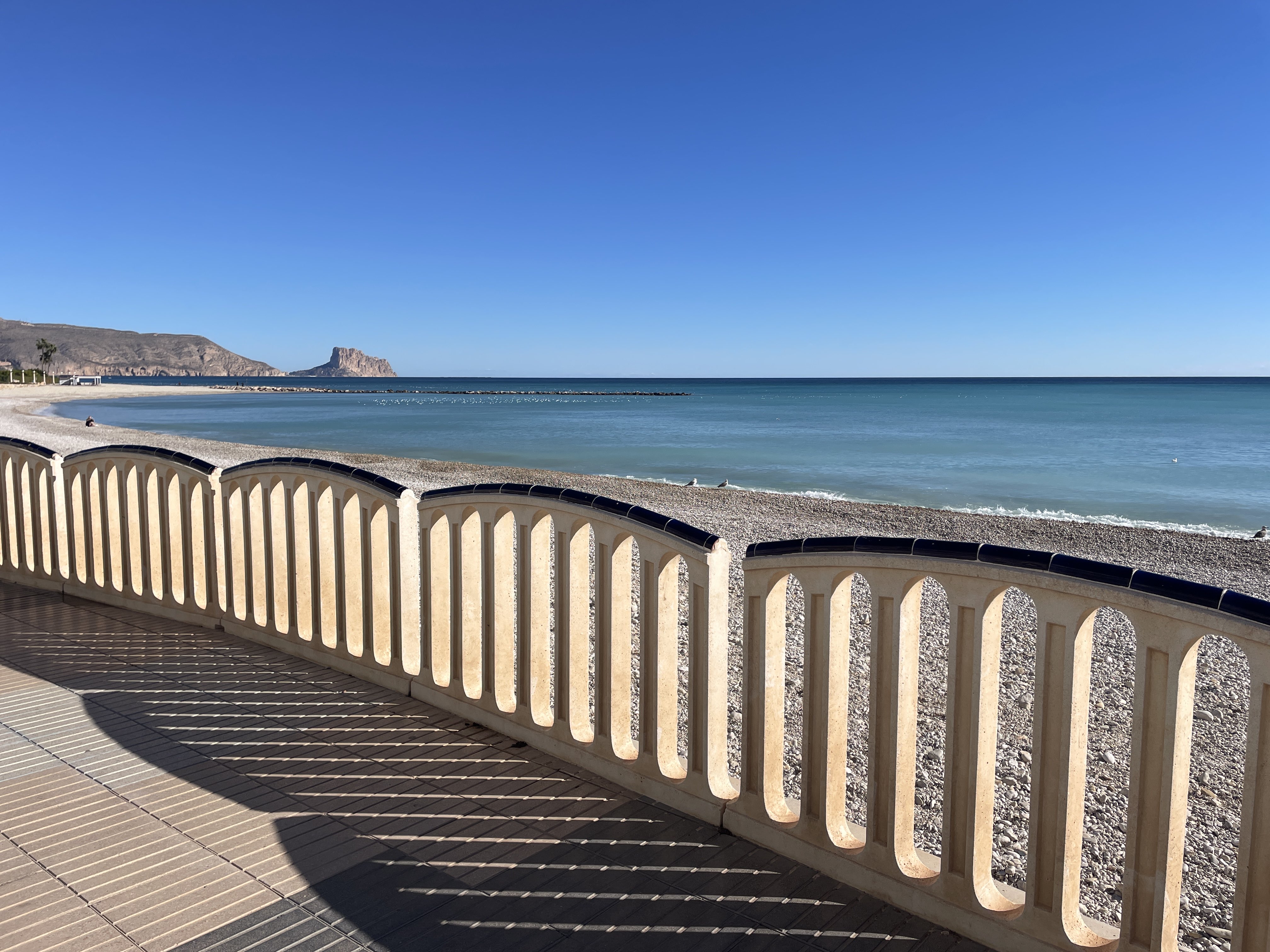 Passeig del Mediterrani, 5, 03590 Altea, Alicante, Spain / 25-11-2025 12:48 / 18.76 °C en zeer lichte bewolking / 5 m