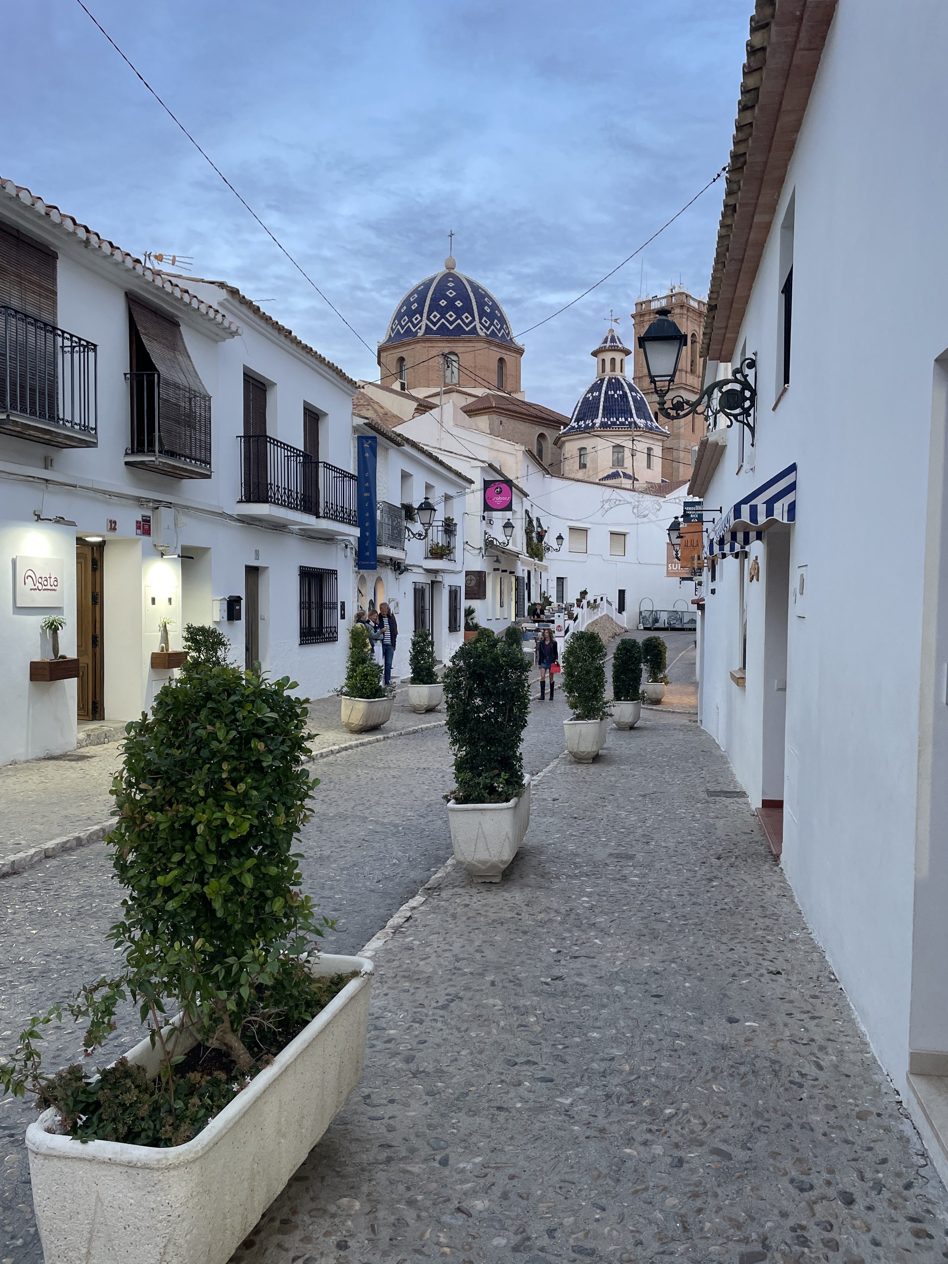 Carrer Sant Miguel, 14, 03590 Altea, Alicante, Spain / 25-11-2025 17:42 / 15.04 °C en bewolkt / 62 m