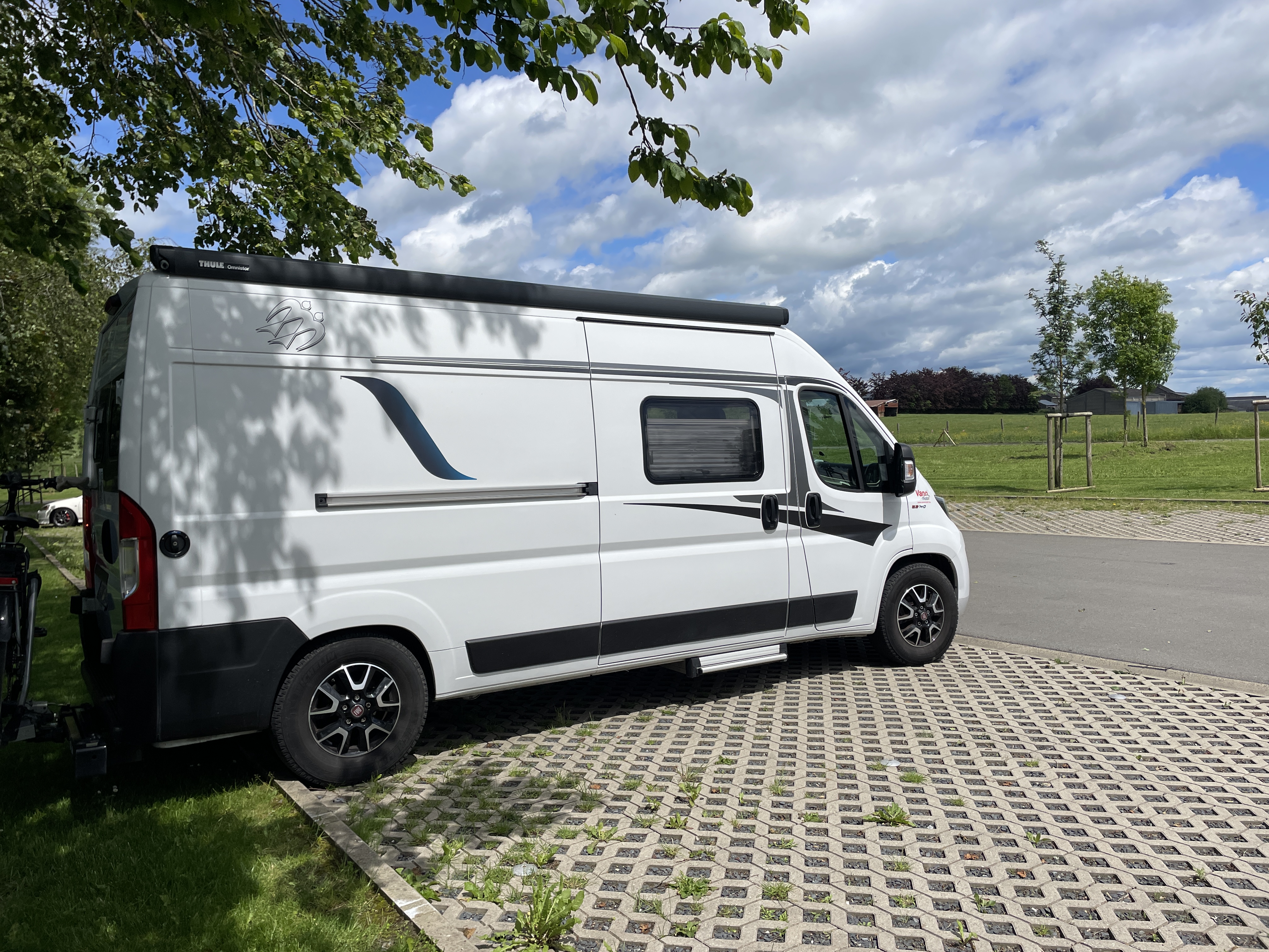 BASTOGNE Mardasson, 6600 Bastogne, Belgium / 28-05-2024 13:17 / 15.59 °C en bewolkt