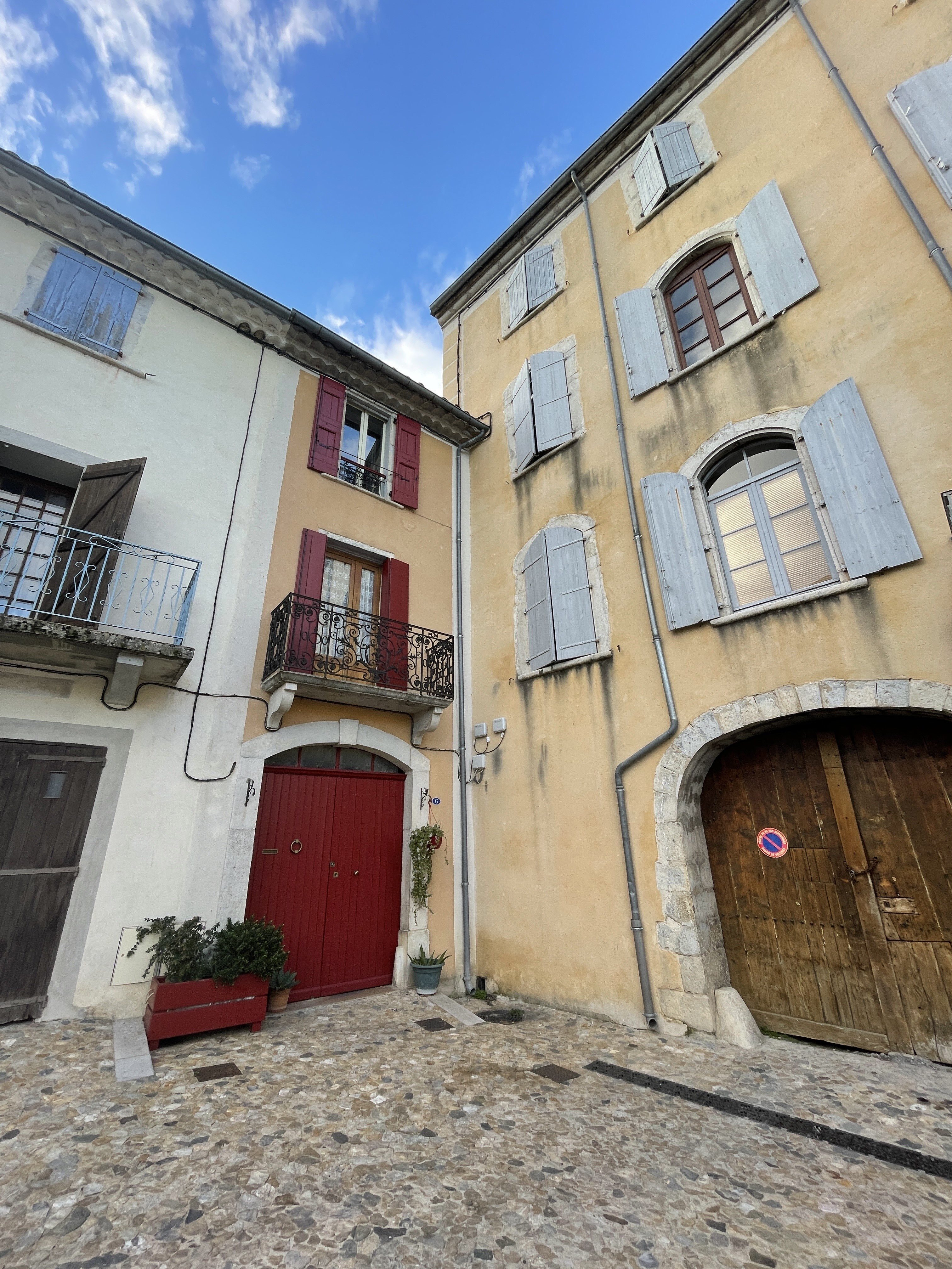 6 Pl. Florian, 30610 Sauve, France / 14-11-2021 15:58 / 13.29 °C en half bewolkt