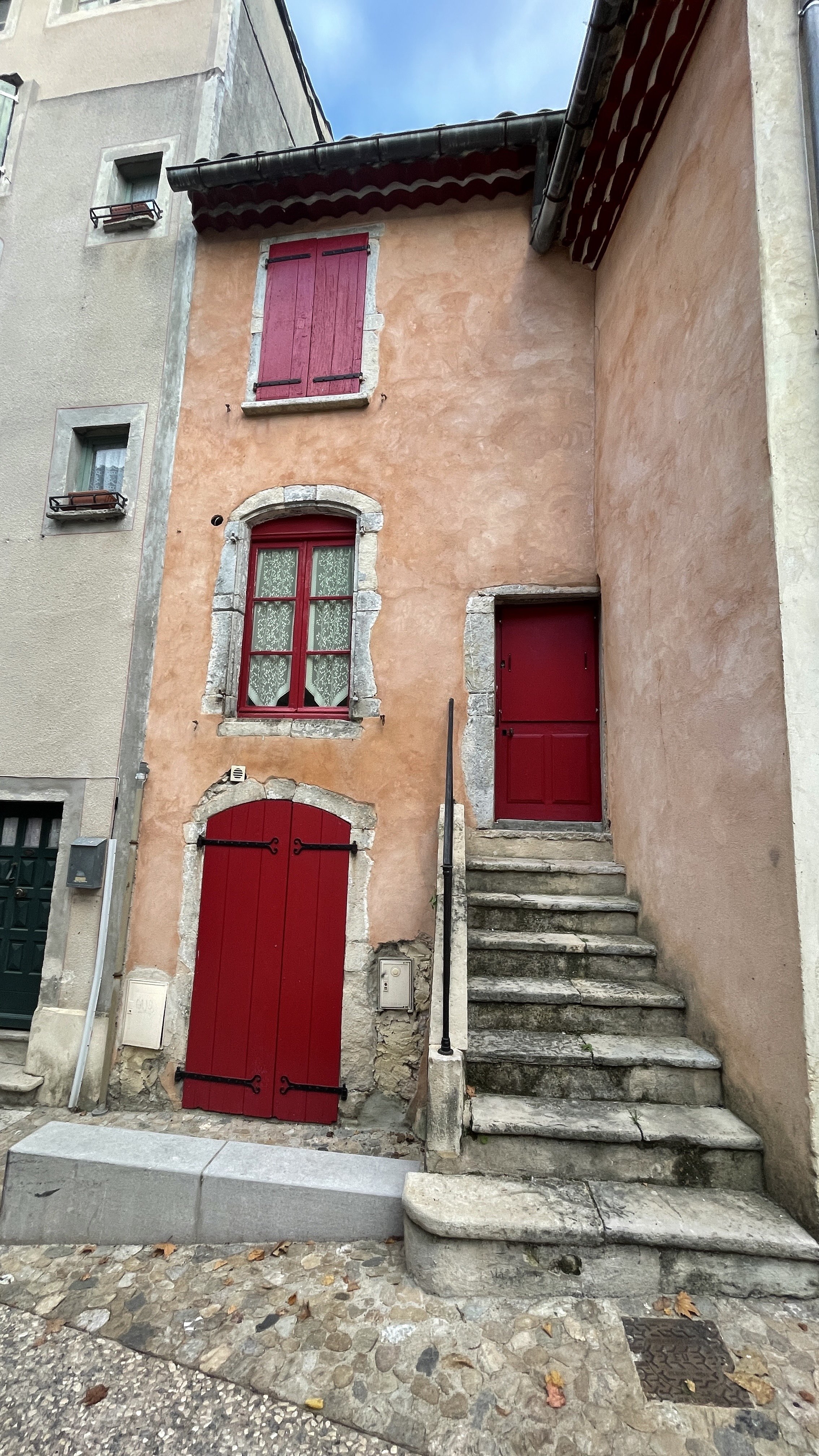 11 Rue Mazan, 30610 Sauve, France / 14-11-2021 16:20 / 13.29 °C en half bewolkt