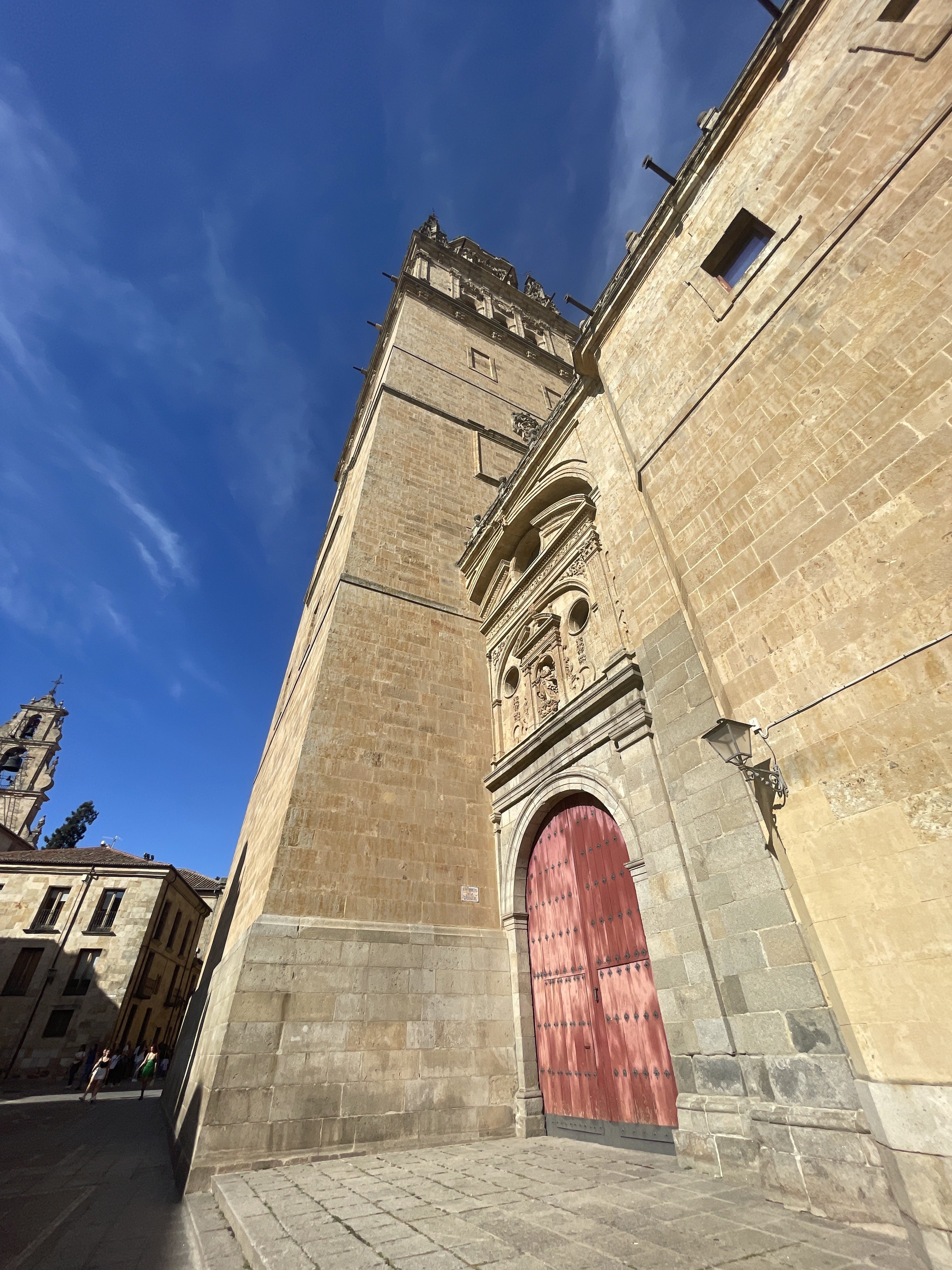 Plaza Juan XXIII, 15, 37008 Salamanca, Spain / 01-05-2023 18:27 / 19.37 °C en onbewolkt