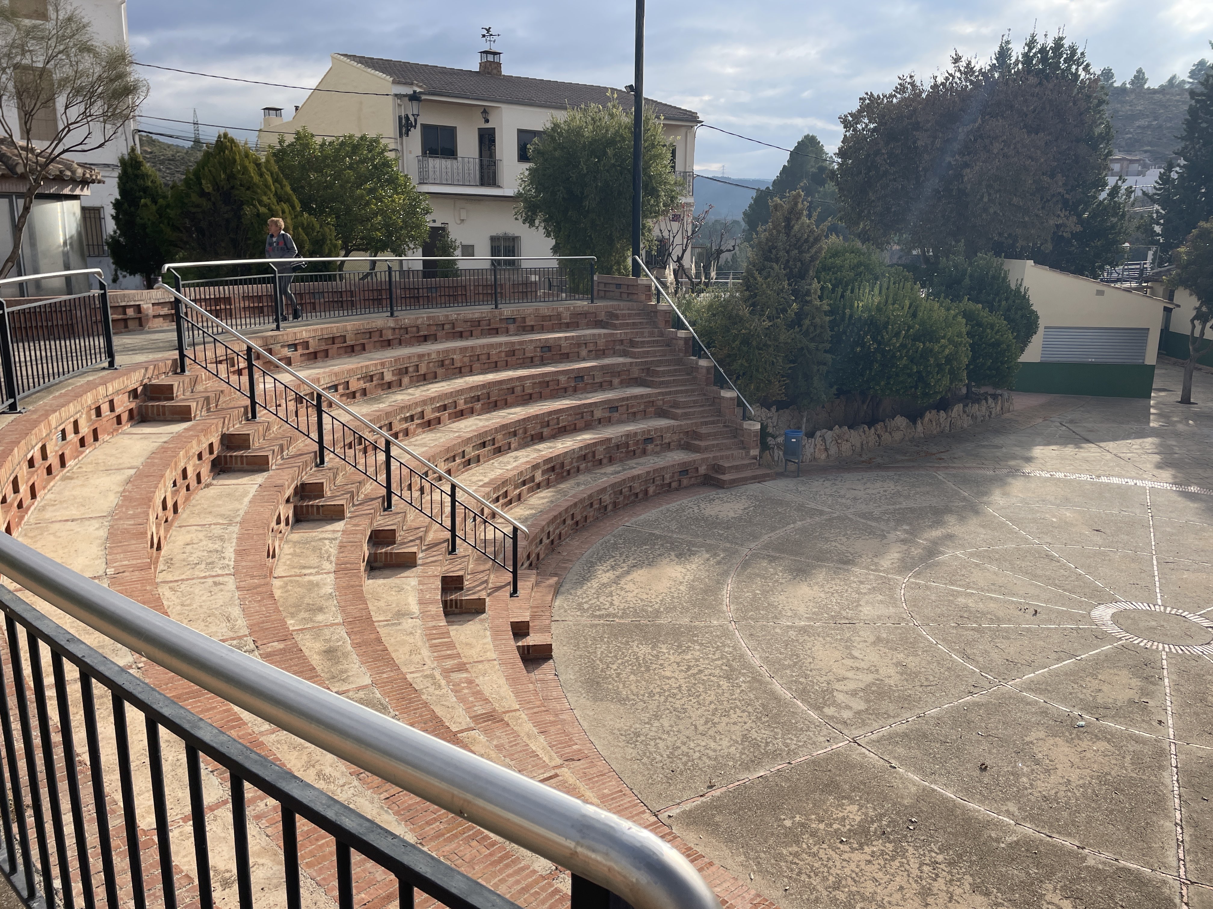 C. Dos de Mayo, 22, 46622 Teresa de Cofrentes, Valencia, Spain / 30-11-2025 11:00 / 9.92 °C en bewolkt / 504 m