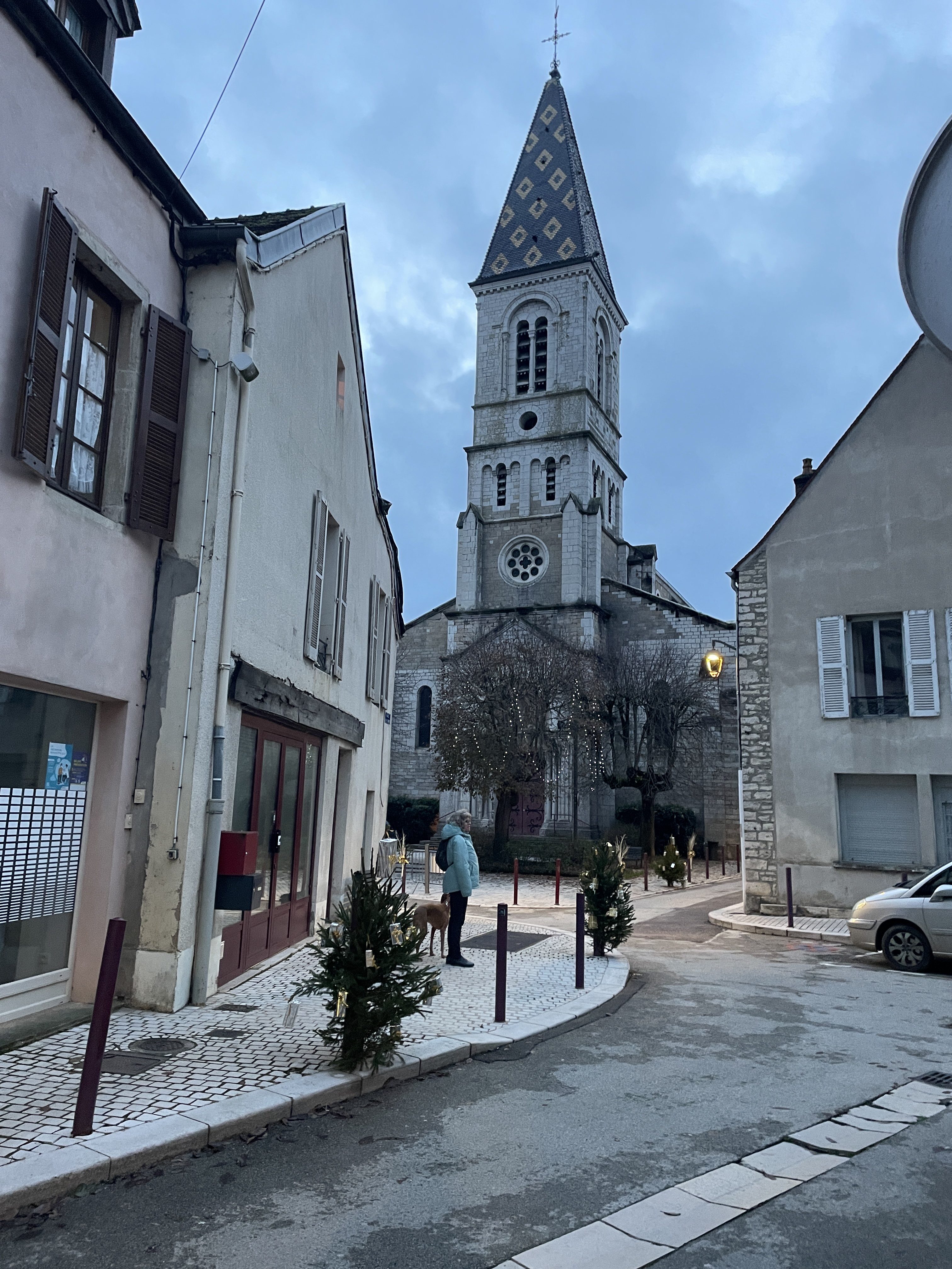 17 Rue du Grenier À Sel, 21700 Nuits-Saint-Georges, France / 05-12-2025 16:59 / 4.84 °C en bewolkt / 231 m