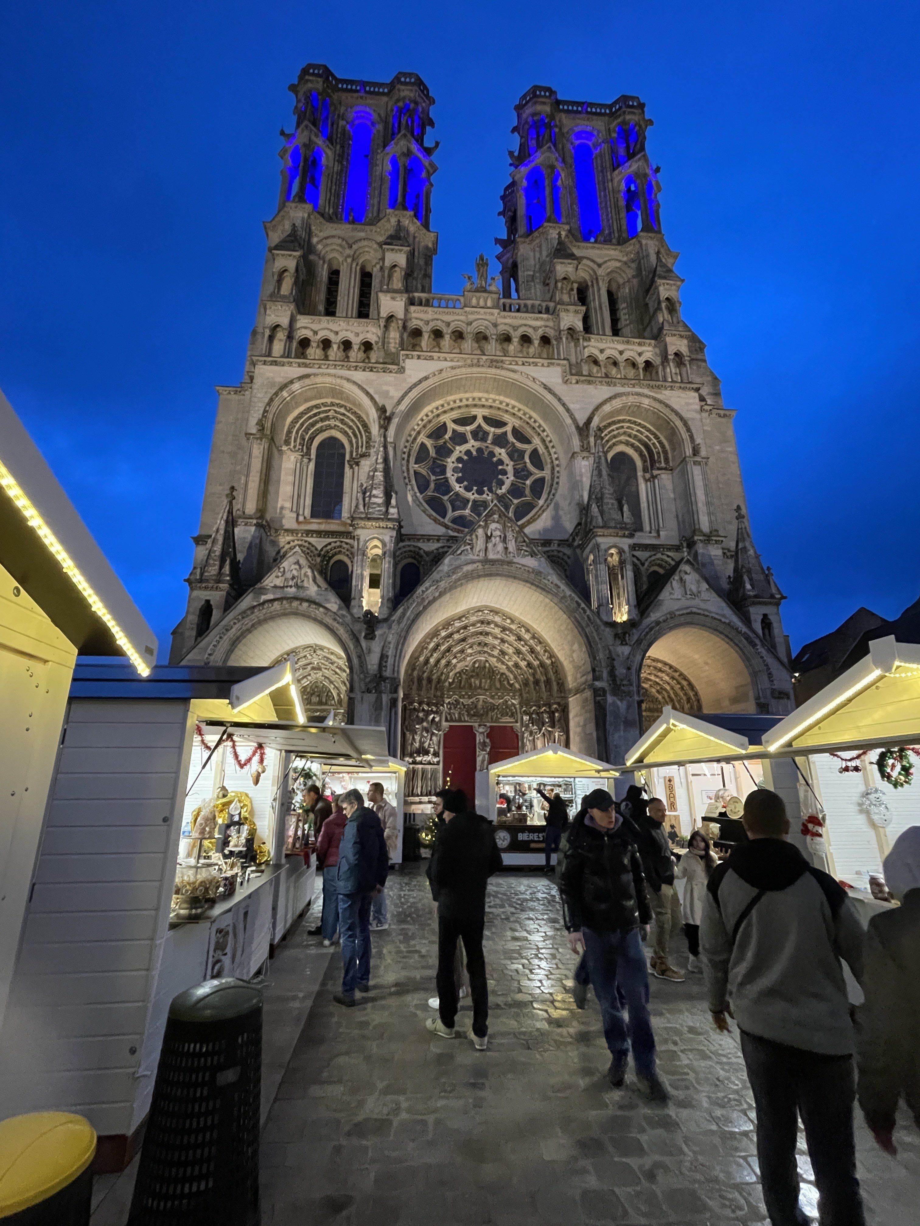 9 Pl. du Parv. G. de Mortagne, 02000 Laon, France / 06-12-2025 17:07 / 9.03 °C en half bewolkt / 176 m