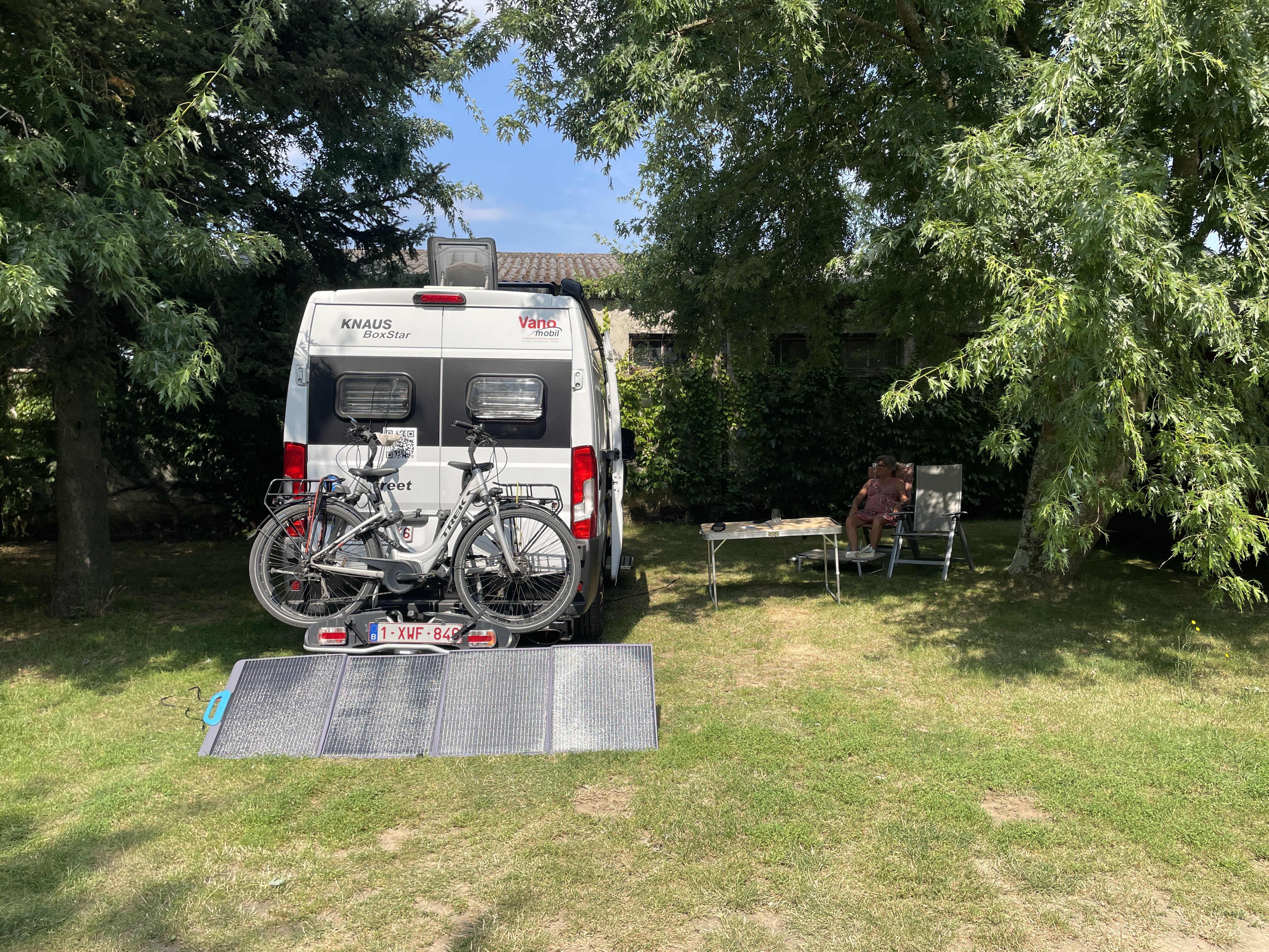 12 Rue Rivallee, 86300 Valdivienne, France / 19-07-2024 16:37 / 29.49 °C en zeer lichte bewolking