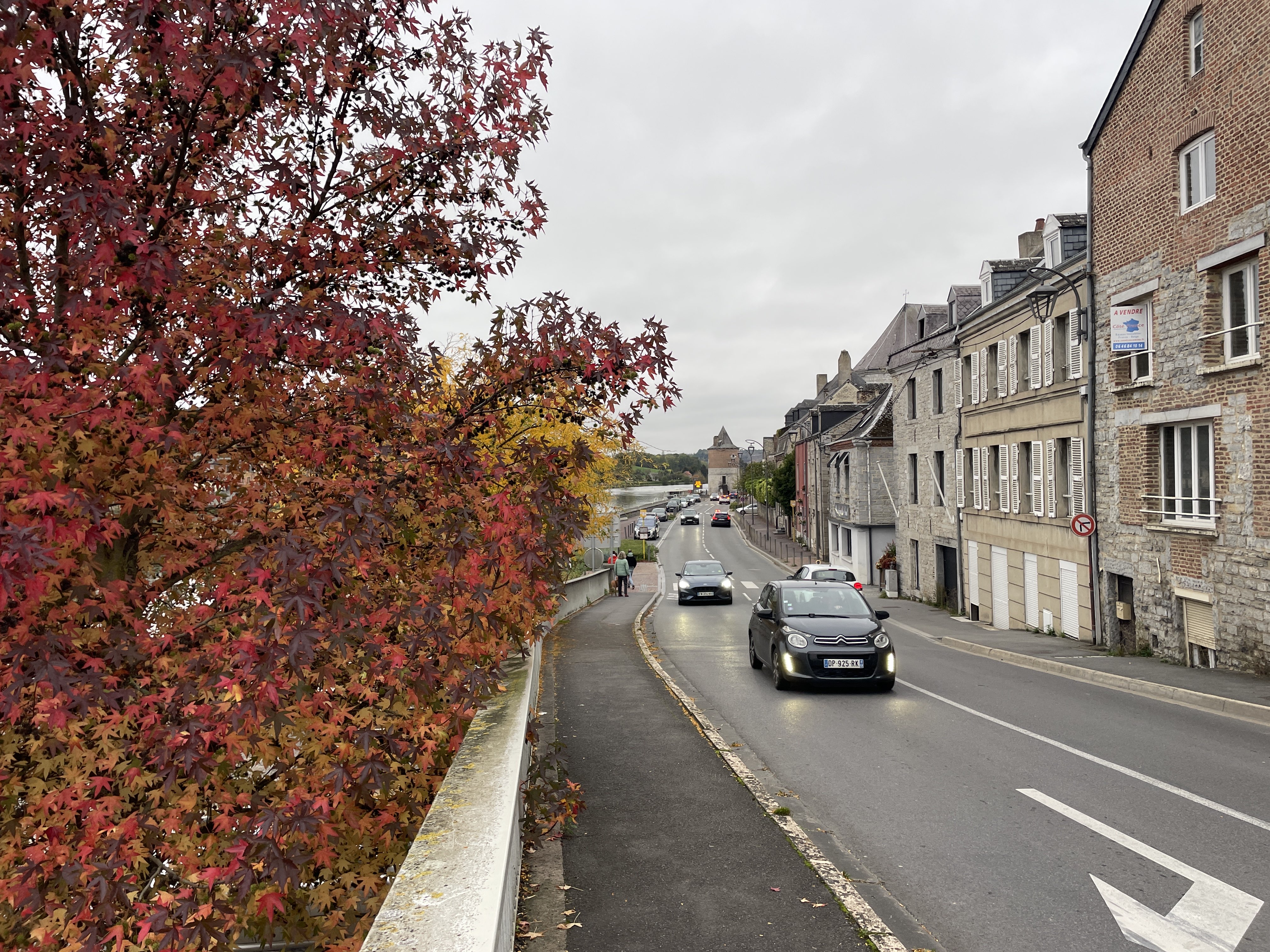 13 Pont de Meuse, 08600 Givet, France / 21-10-2024 17:40 / 14.01 °C en mist