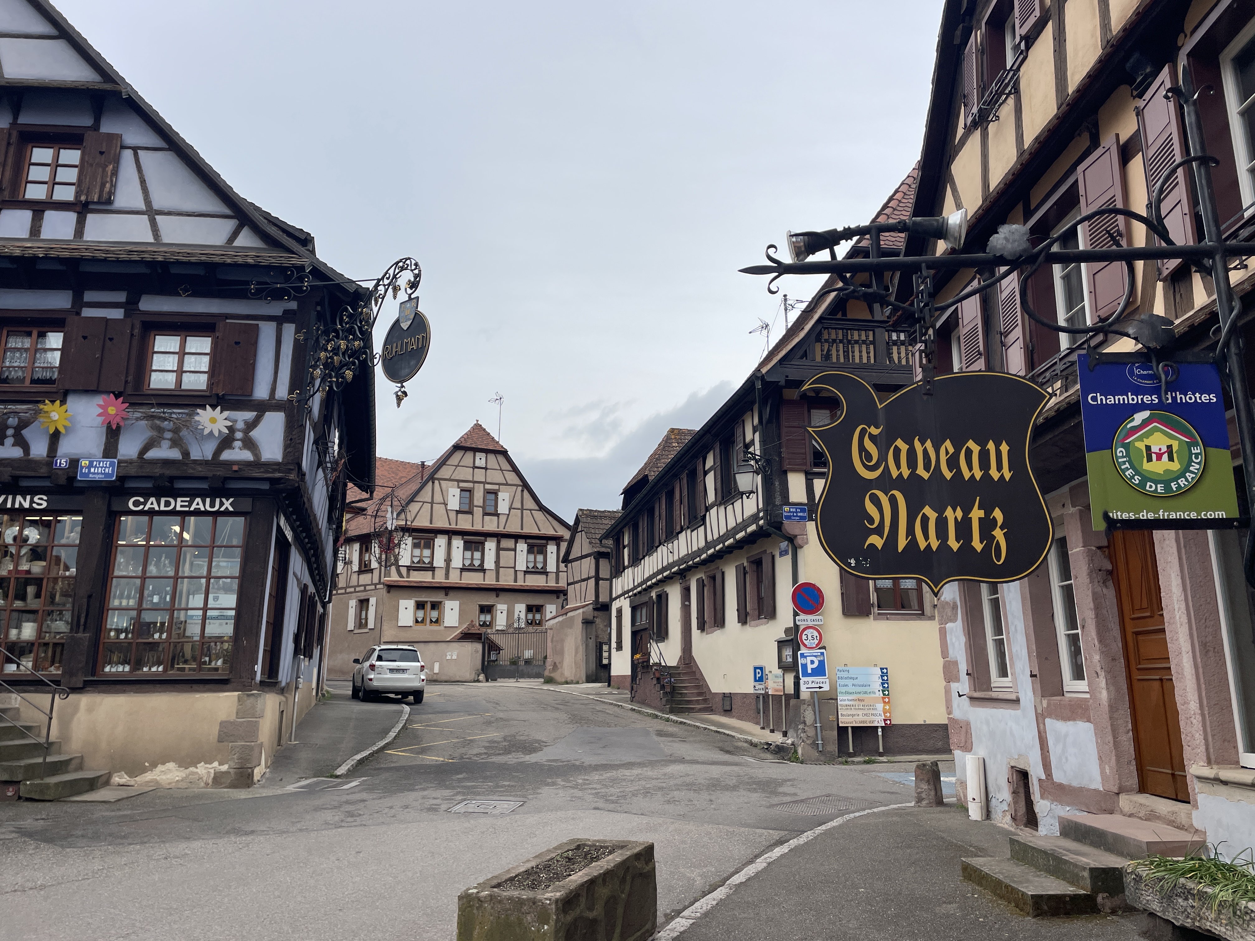 12 Pl. du Marché, 67650 Dambach-la-Ville, France / 10-04-2026 11:49 / 12.31 °C en bewolkt / 217 m