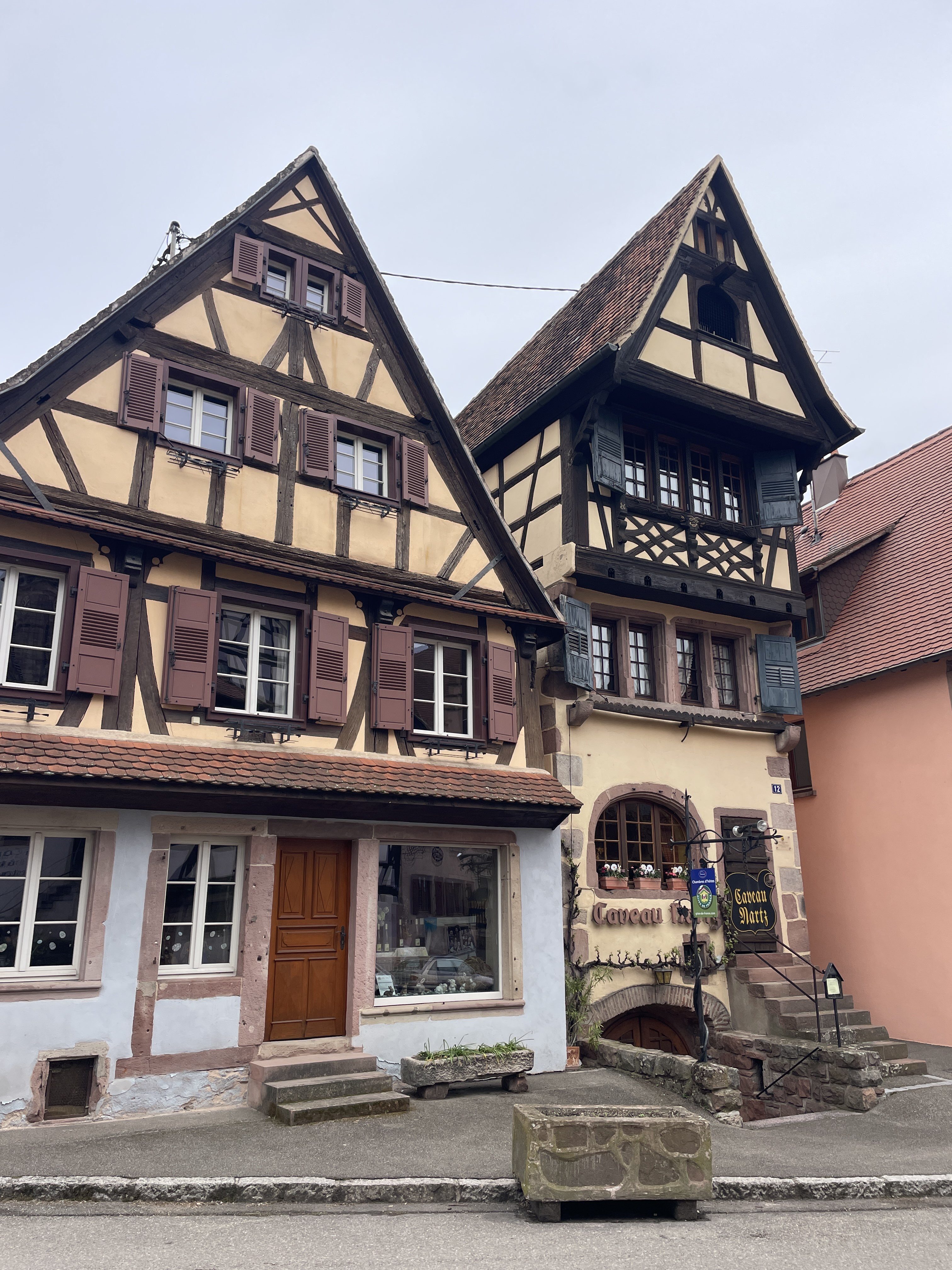 11 Pl. du Marché, 67650 Dambach-la-Ville, France / 10-04-2026 11:50 / 12.31 °C en bewolkt / 217 m