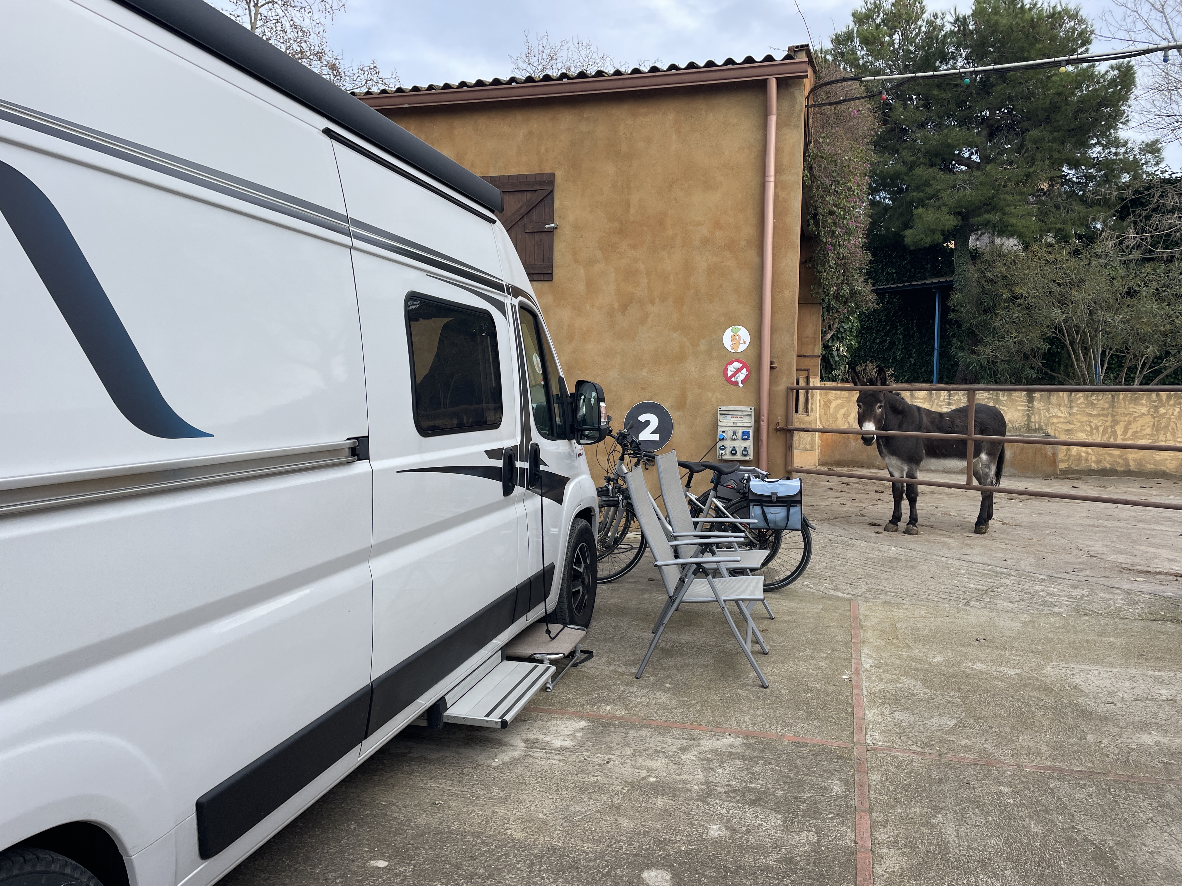 Lloc Sector Ind Ii-iii, 55, 17257 Torroella de Montgrí, Girona, Spain / 29-01-2025 15:45 / 13.55 °C en half bewolkt