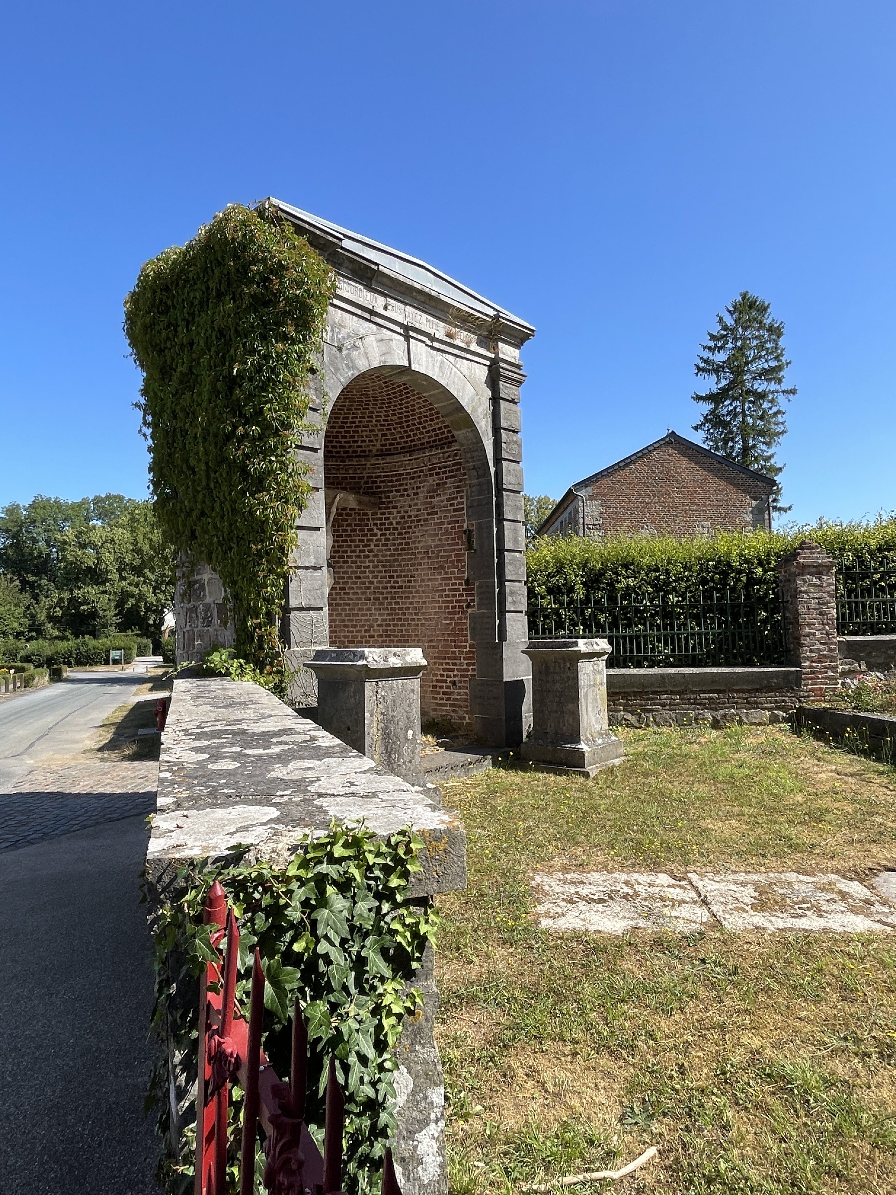 5 Bis Rue de l'Abbaye, 59740 Liessies, France / 28-07-2026 11:15 / 26.97 °C en onbewolkt / 170 m