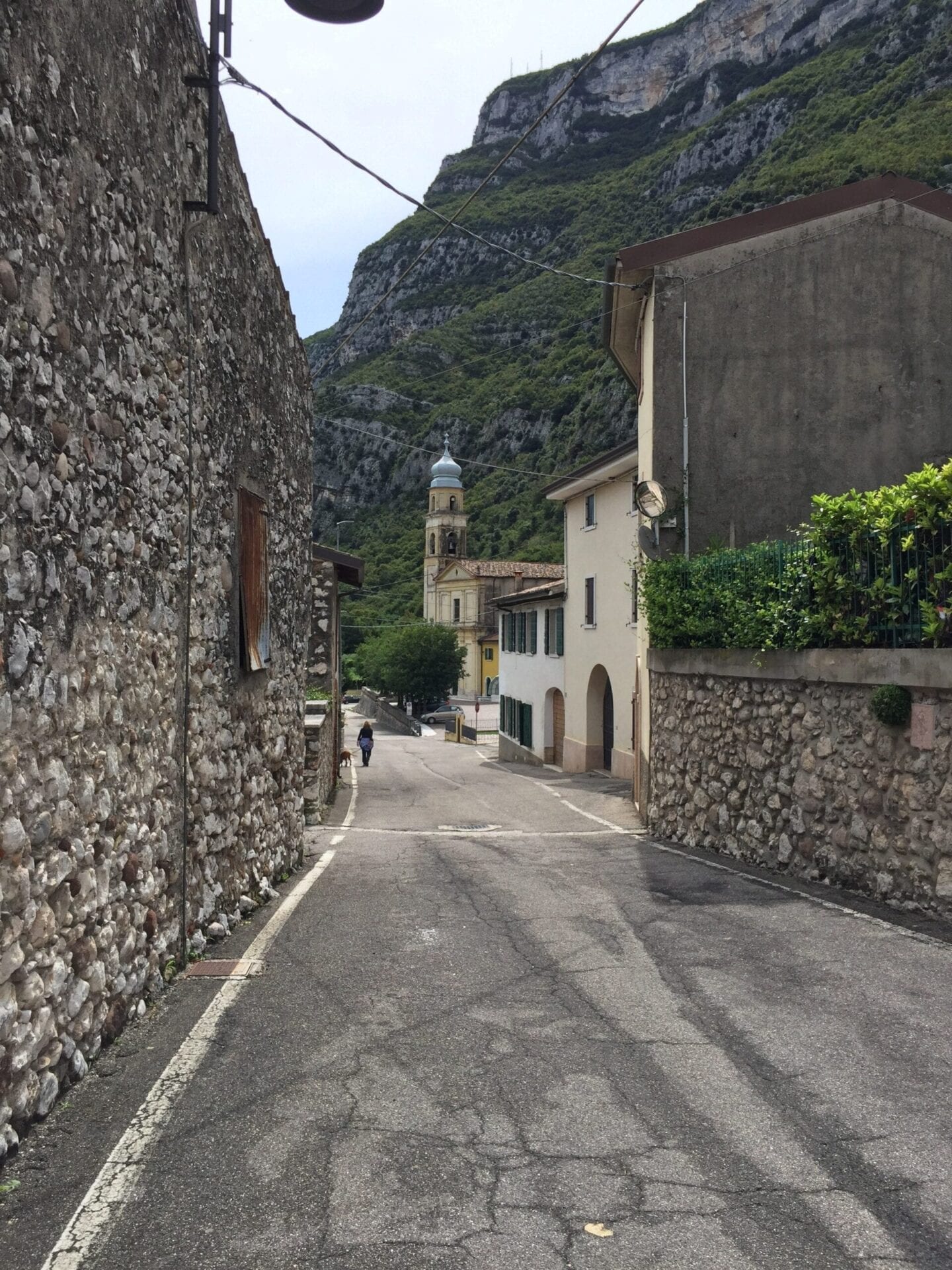 Via Santuario, 11, 37020 Brentino VR, Italy / 04-08-2020 15:22 / 18.55 °C en half bewolkt